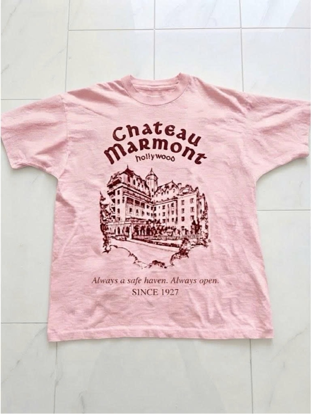 Vintage Chateau Marmont Hollywood Graphic Short-Sleeve Tee in Light Pink